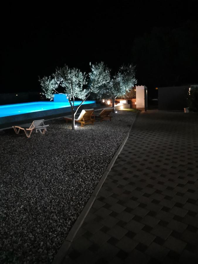 Jacuzi Cottage In The Olive Grove PUY Exterior foto