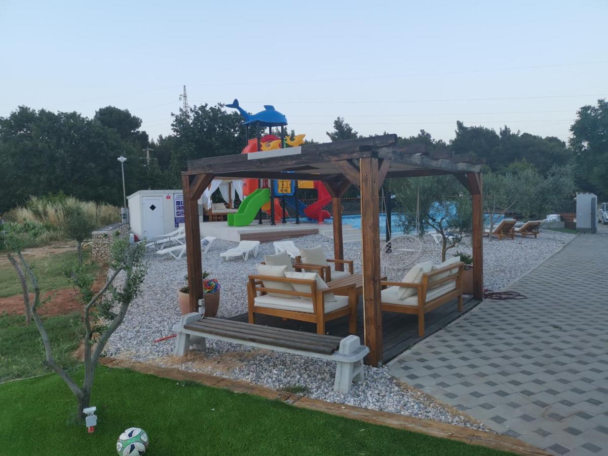 Jacuzi Cottage In The Olive Grove PUY Exterior foto